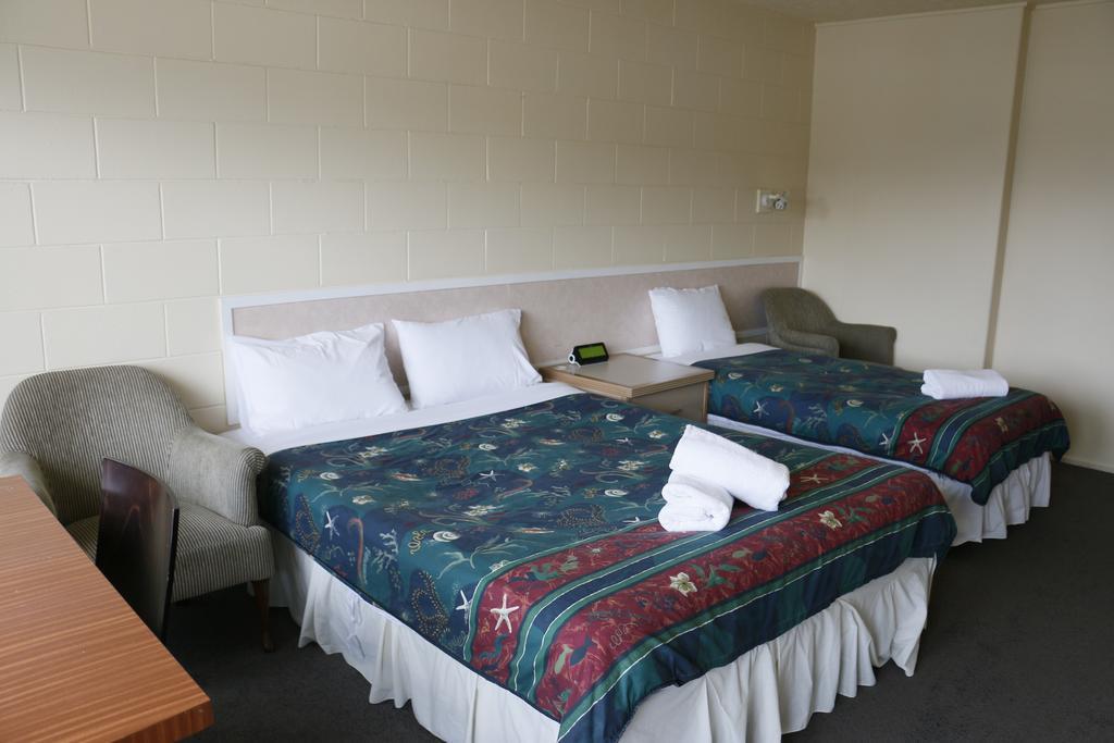 Lakeside Motel Квинстаун Экстерьер фото